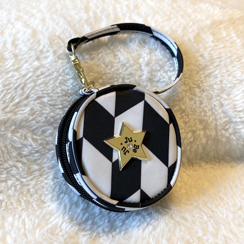 Hard to find Jujube JU-JU-BE marquess back and white pacipod pacifier pod baby